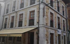 Hotel Piloñés